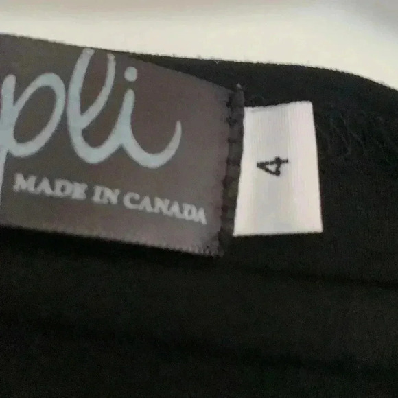 Simpli jersey knit  feel, black tank with stretch, wardrobe base piece - Picture 4 of 5